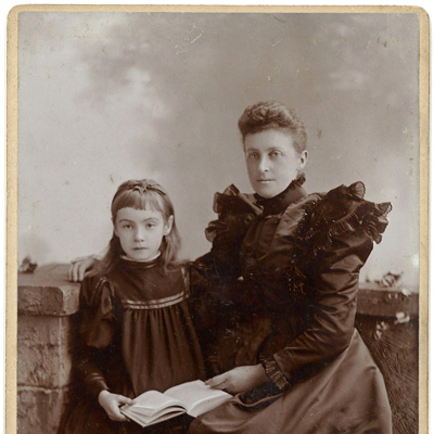 width=400&height=400&mode=crop&ranchor=top Holding book together