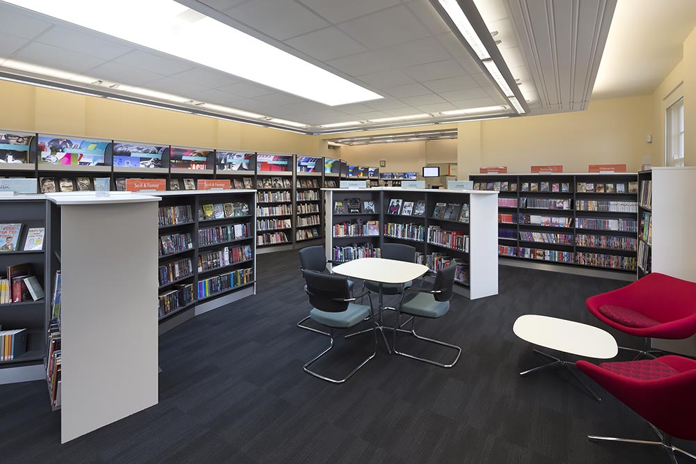 Books in easy reach of seating, West Bridgford Library